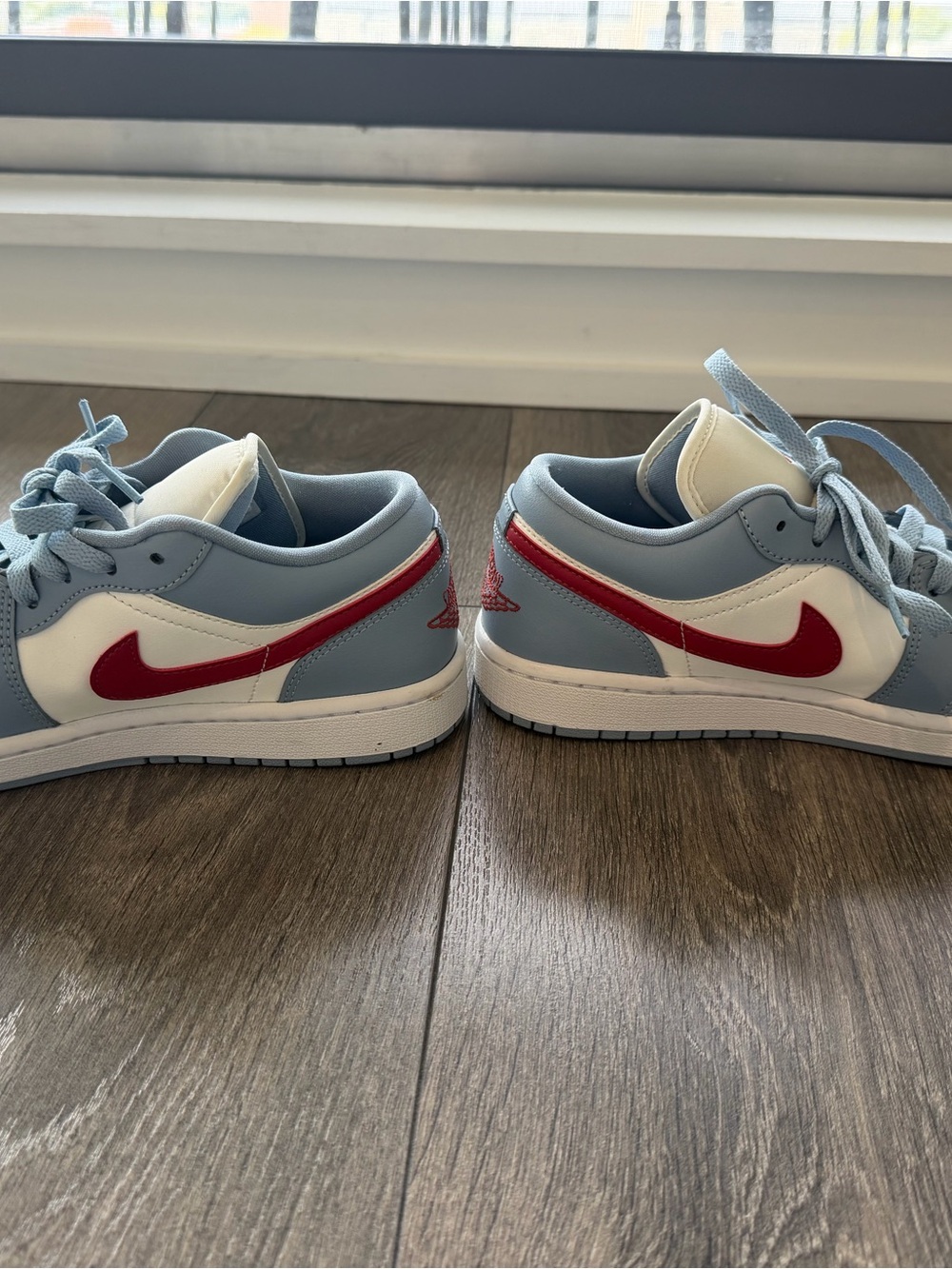 Nike Air Jordan 1 Low Sneakers – Women’s Size 9 – Blue / White / Red - Picture 4 of 8
